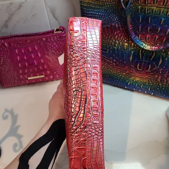 Brahmin Kayla Clutch Wristlet Pink Assorted Melbourne Pristine - Picture 4 of 6